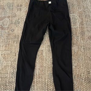 Black stride leggings